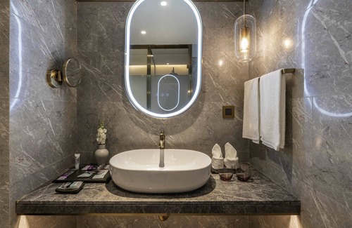 Putuo Hotel | Mercure Shanghai Global Harbour