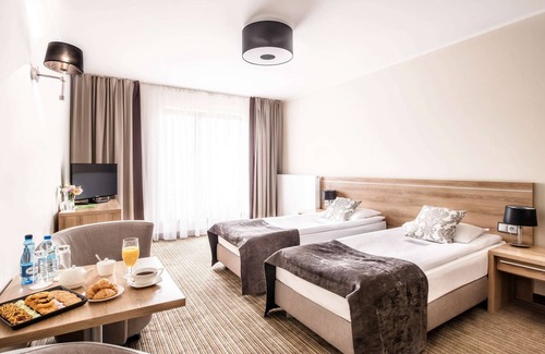 Warsaw Hotel | Mercure Wiazowna Brant