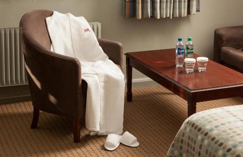 Skelton Hotel | Mercure York Fairfield Manor Hotel