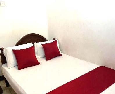 Jaffna House | MercuryFM 109 Guest House - Jaffna Temple road 77