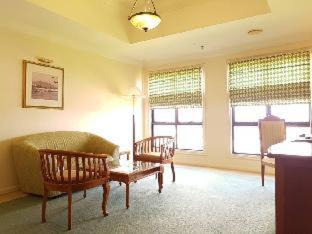 Kampung Lintang Hotel | Merdeka Palace Hotel & Suites