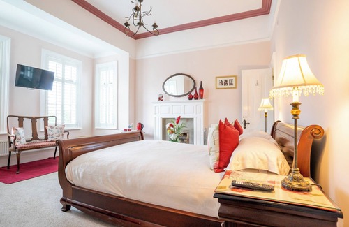 Wirral Bed & Breakfast | Mere Brook House