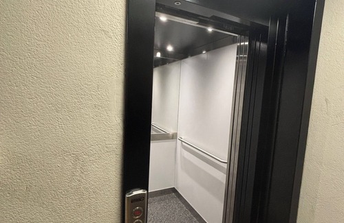 Navas Apartment | Meridian Rooms