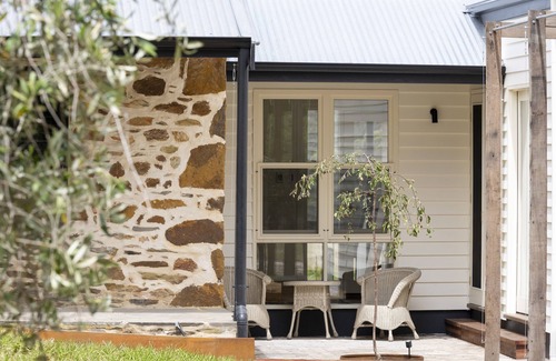 Currency Creek House | Merilli1885 - Private, Luxury Cottage