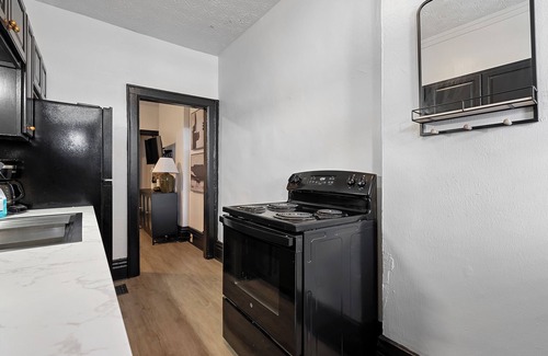 German Village Apartment | Merion Village Residences 1166 – 2 BDR Charmer in Highly Walkable Area!