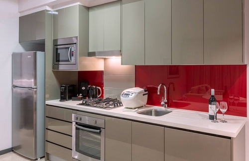 Haymarket Apartment | Meriton Suites Campbell Street, Sydney
