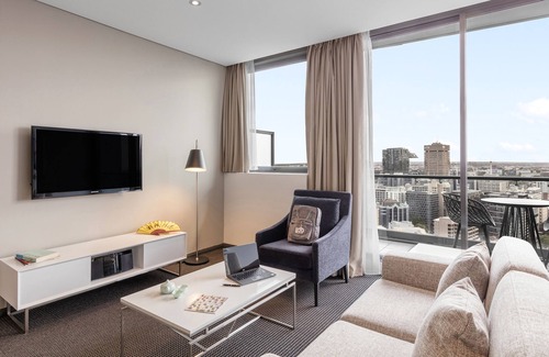 Haymarket Apartment | Meriton Suites Campbell Street, Sydney