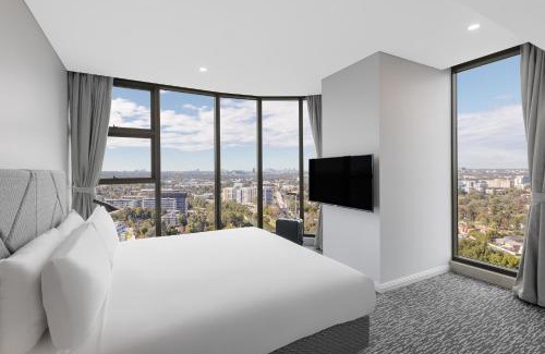 Parramatta Hotel | Meriton Suites George Street, Parramatta