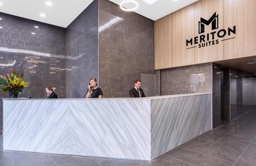 Waterloo Hotel | Meriton Suites Waterloo