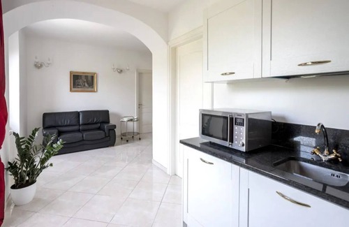 Cormons Apartment | Merlot Apartment [Villa Beatrice 1836]