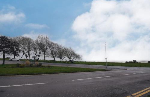 Frinton-on-Sea Apartment | Mermaid Cottages