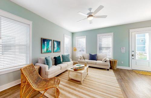 Panama City Beach House | Mermaid Cove Lagoon