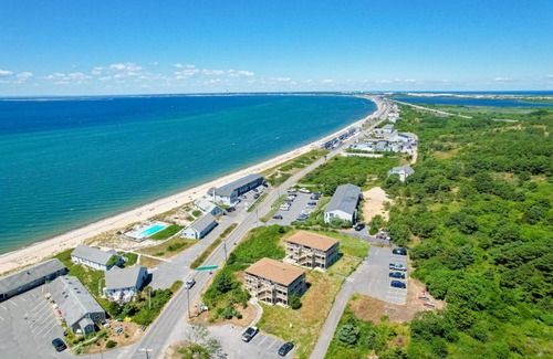 North Truro Hotel | Mermaid Cove