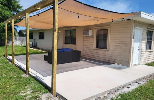 Interchange Square House | Mermaid · Home w/Rec Room & Patio · 14 min to Beach