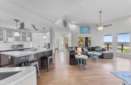 Indian Beach House | Mermaid Manor 1st Row On The Beach, Dog Friendly!