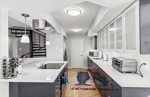 Indian Beach House | Mermaid Manor 1st Row On The Beach, Dog Friendly!