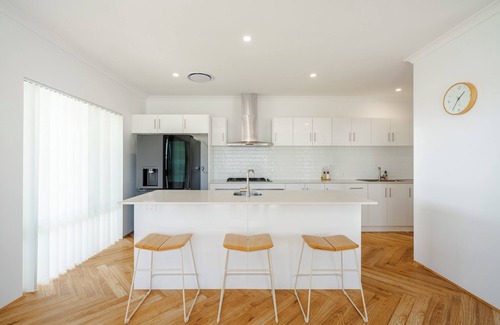 Jurien Bay House | Mermaid's Retreat: 4 BR, 2 BA House in Jurien Bay, Sleeps 8