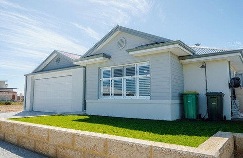 Jurien Bay House | Mermaid's Retreat: 4 BR, 2 BA House in Jurien Bay, Sleeps 8