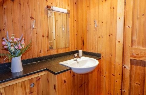 Sandyhills Cabin | MERRICK, family friendly, country holiday cottage in Colvend