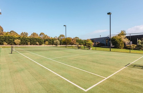 Balnarring Beach House | Merricks View - Rural outlook with Tennis Court & Plunge Pool