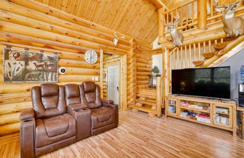 Hatfield House | Merrillan Cabin with Fire Pit Less Than 1 Mi to Lake Arbutus