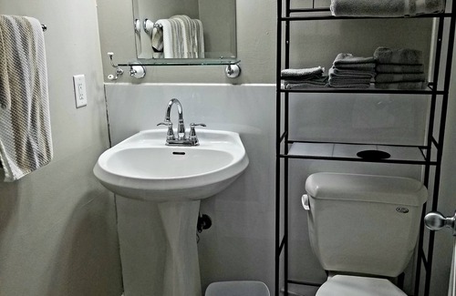 Merrillville Condo | Merrillville Condo-Close to Hospitals and Refinery