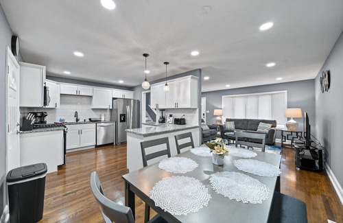 Merrillville House | Merrillville Rental