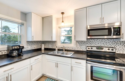 Merrimac House | Merrimac Retreat w/ Deck: Walk to Lake Wisconsin!