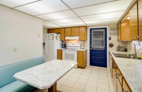 Catalina Isle Estates House | Merritt Island Home w/Patio, 10 Mi to Cocoa Beach