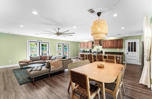 Marianna House | Merritt's Mill Pond Hideaway - 2.5 acres of waterfront paradise