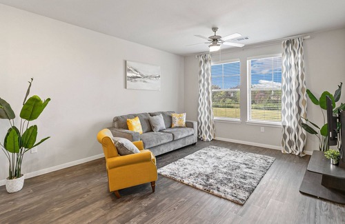 Little Elm Apartment | Merry Christmas