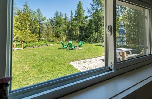 South Bruce Peninsula Cottage | Merry Light Cove- Waterfront on Lake Huron & Sauna