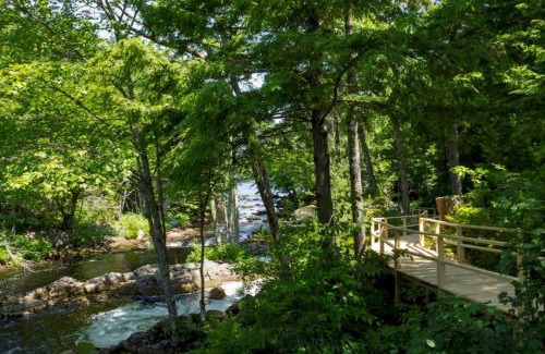 Annapolis Subdivision D Ski Chalet | Mersey River Chalets a nature retreat