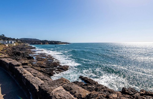 Lincoln Beach Condo | Mertini