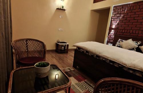 Satbunga House | Meru Stays