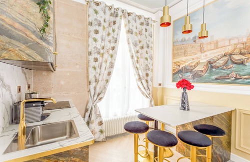 8th Arrondissement Apartment | Merveil -Luxury Suite -Champs Elysees-Haussmann II