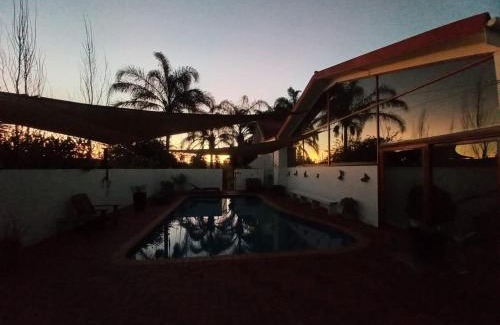 Bonnievale Bed & Breakfast | Merwenstein - Farm House, Cottages, Studio-Units