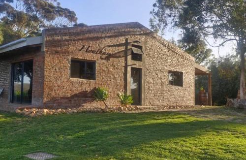 Boesmanspad Apartment | Merwespont Guesthouses#DieHouthuis#Die Wyntenke#A Snoozer's Cottage#