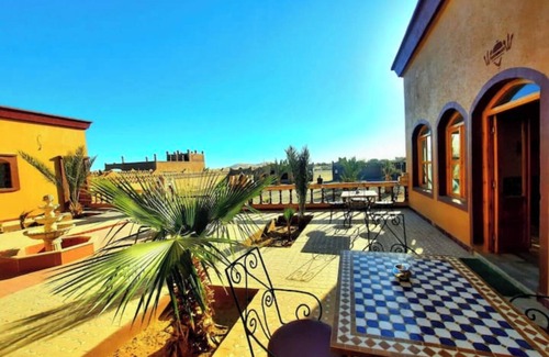 Timahdite Apartment | Merzouga Guest Family