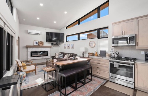 Mesa County House | Mesa Sunrise @ Palisade Legends