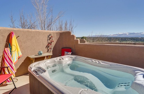 Mancos Apartment | Mesa Verde Adobe Casita Vacation Rental w/ Hot Tub