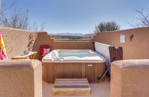 Mancos Apartment | Mesa Verde Adobe Casita Vacation Rental w/ Hot Tub
