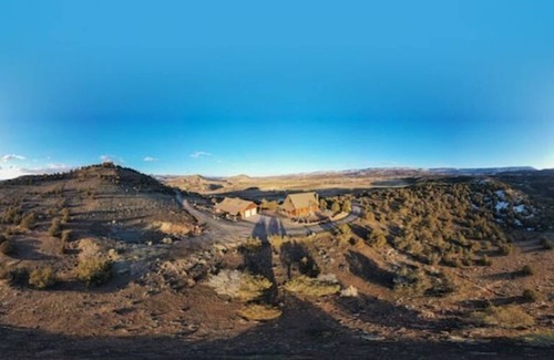 Mesa House | Mesa View House 2 bedroom house with amazing views of the Grand Mesa!