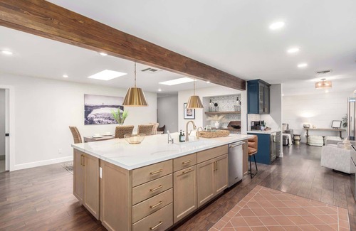 Shea North Estates House | Mescal Villa & Casitas|Sportcourt|Pool|NEW Kitchen