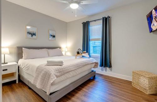 Melrose House | Mesmerize Melrose - 5 Mins to Broadway - Rooftop Deck