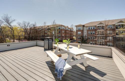 Melrose House | Mesmerize Melrose - 5 Mins to Broadway - Rooftop Deck