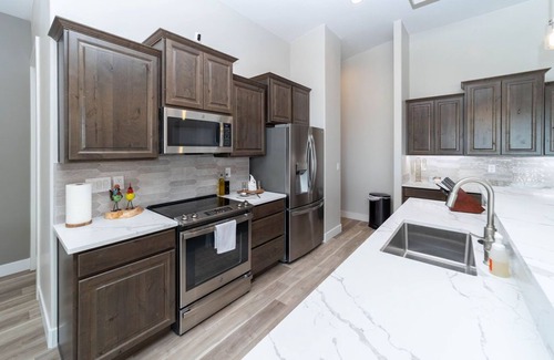 Mesquite House | Mesquite Retreat with great patio, pool, and putting green!