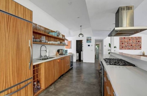 Deep Well Ranch House | Mesquite RetreatnSpacious home in prime Palm Springs South area