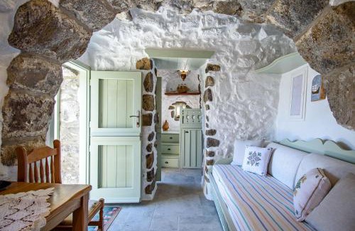 Mandraki Apartment | Messes Traditional Stone House with Amazing Sea View