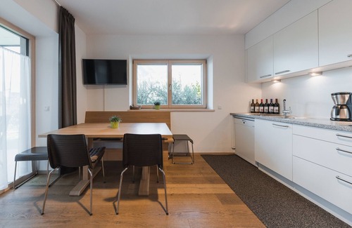 Centro - Piani - Rencio Apartment | Messnerhof winery, lovingly furnished, on the outskirts of Bolzano